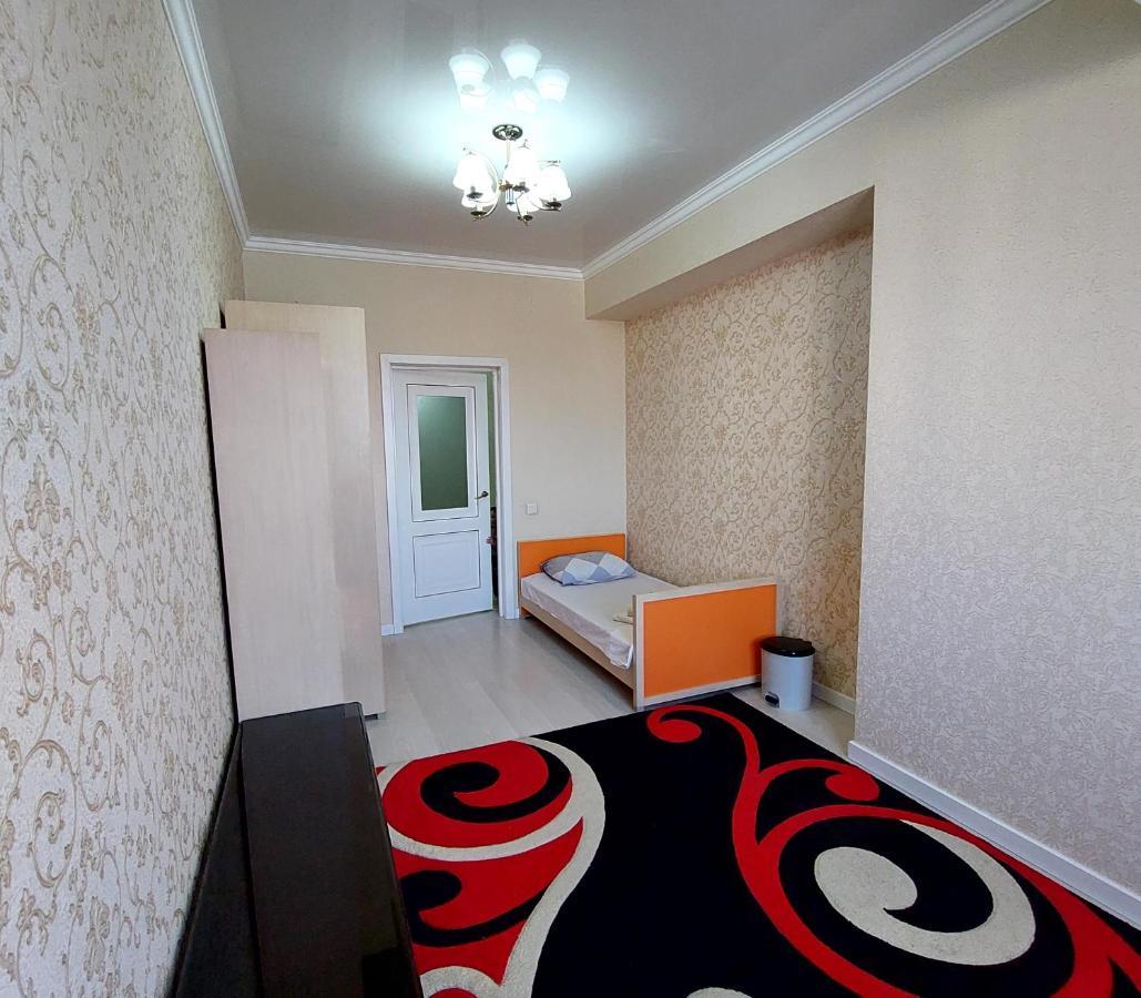 Elite Apartment In Street Mederova 50 Bishkek Exteriör bild