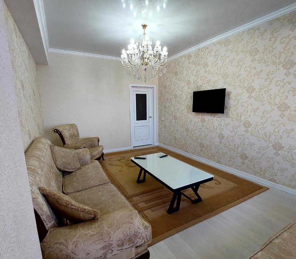 Elite Apartment In Street Mederova 50 Bishkek Exteriör bild